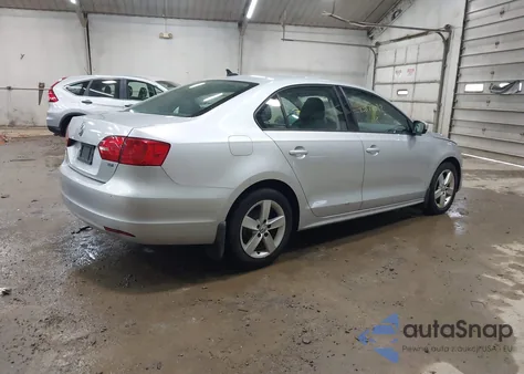 2012 Volkswagen Jetta 2.0L Tdi из США, поврежденный, VIN 3VW3L7AJ4CM397859